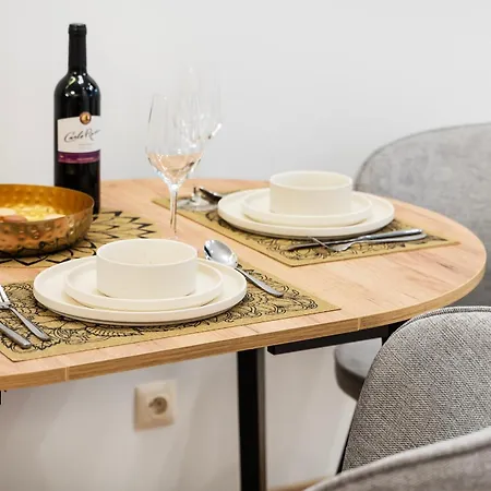 Apartament Prestige - 64m2, Parking, Office - By Rentujemy Łódź