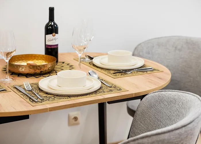 Apartament Prestige - 64m2, Parking, Office - By Rentujemy Łódź